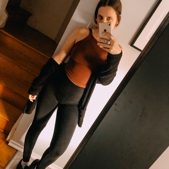 Meet your newest Posher, Brittany - Picture 3 of 4